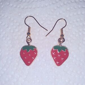 Strawberry Dangle Earrings Feminine Dainty Cute NEW